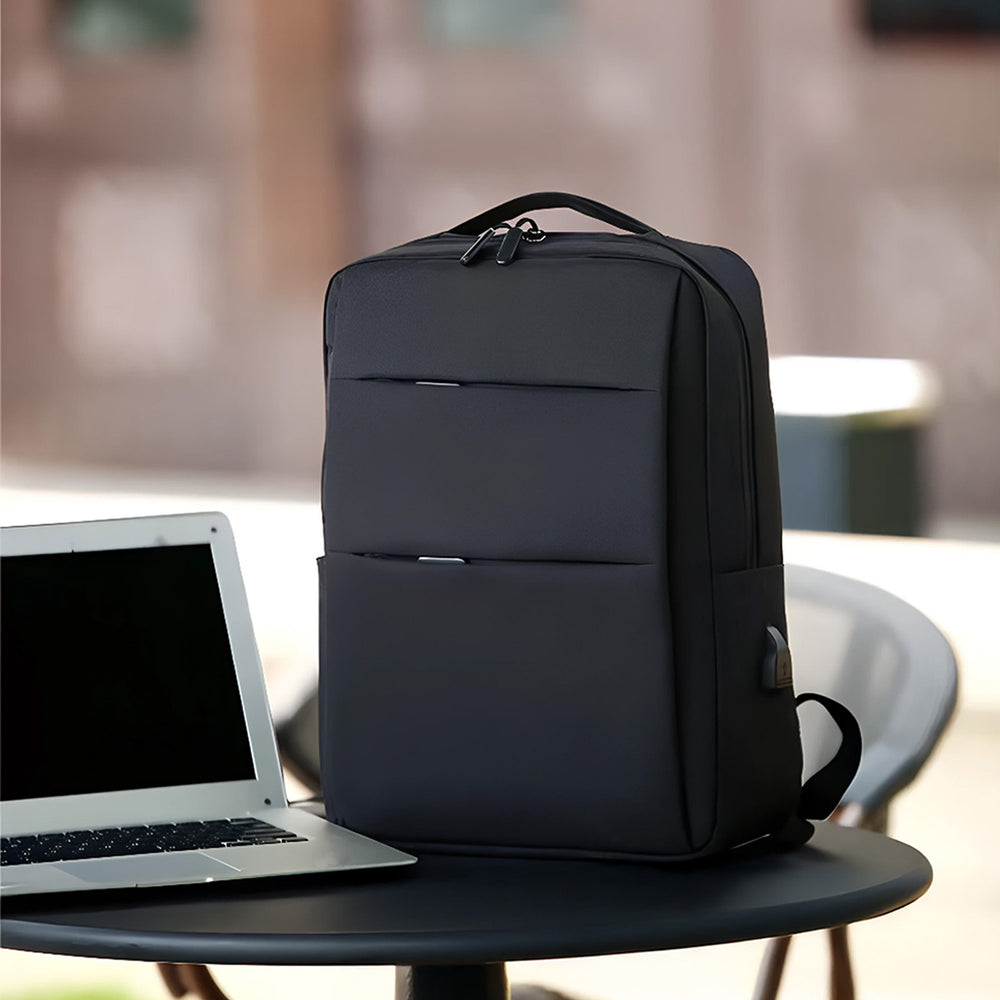 
                  
                    Mochila unisex impermeable para lap top PERFECT SPACE | Set de 2 piezas.
                  
                